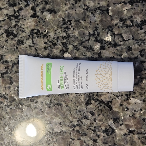 Needle less line smoothing concentrate